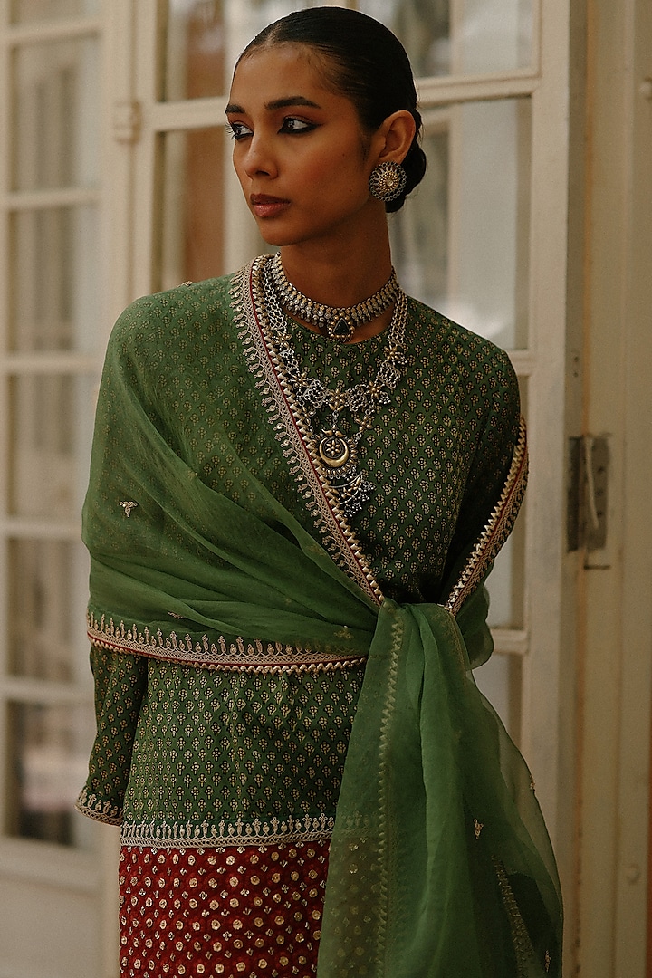 Green Cotton Satin Silk Printed & Gota Embroidered Short Kurta Set by Avacara at Pernia's Pop Up Shop