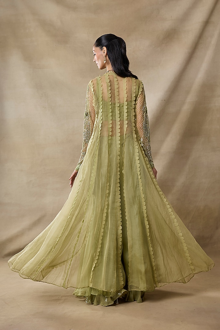 Green Organza & Net Embroidered Cape Set by AWIGNA BY VARSHA & RITTU at Pernia's Pop Up Shop