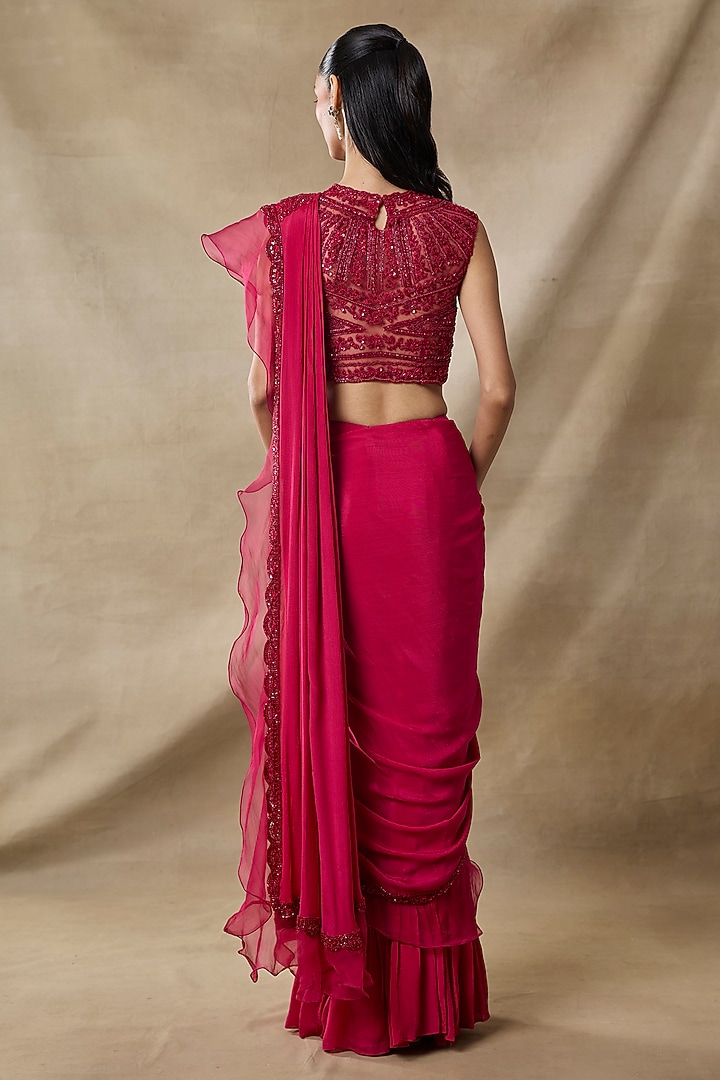 Red Chiffon Pre-Draped Wedding Saree Set by AWIGNA BY VARSHA & RITTU at Pernia's Pop Up Shop