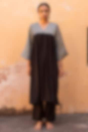 Black Pure Cotton Silk Embroidered Kurta Set by Avaasya Jaipur at Pernia's Pop Up Shop