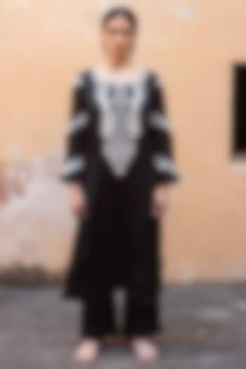 Black Pure Cotton Silk Embroidered Kurta Set by Avaasya Jaipur at Pernia's Pop Up Shop