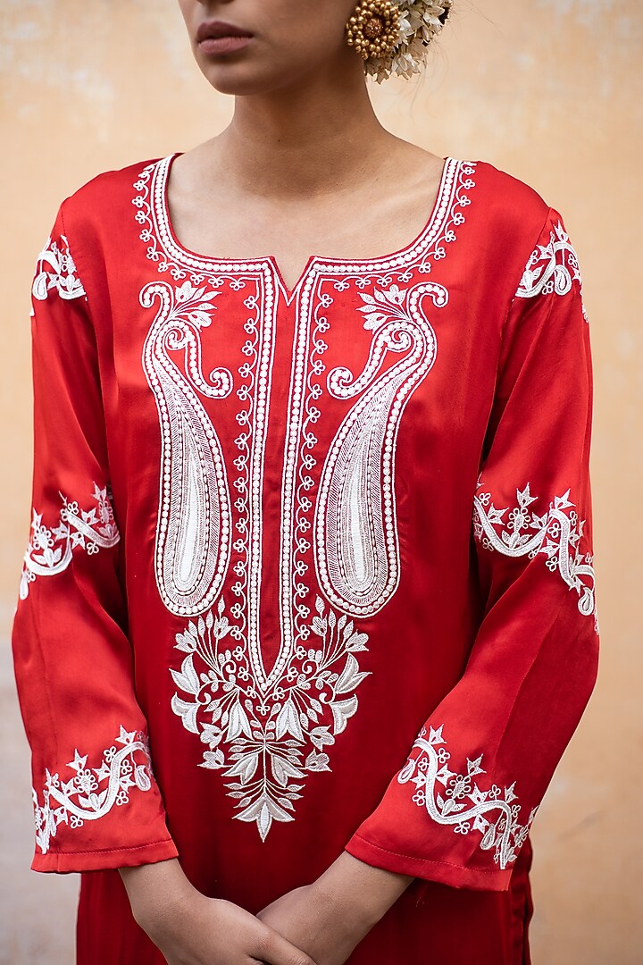 Red Pure Cotton Silk Embroidered Kurta Set by Avaasya Jaipur at Pernia's Pop Up Shop