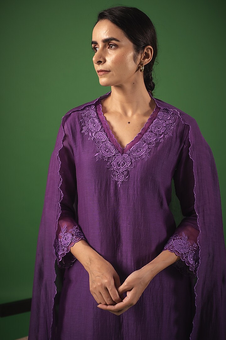 Plum Purple Handloom Chanderi Resham Embroidered Straight Kurta Set by Avaasya Jaipur at Pernia's Pop Up Shop