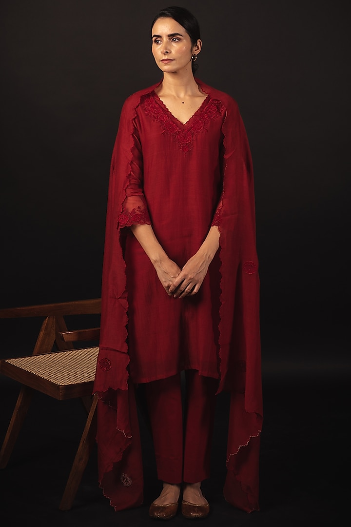 Crimson Red Handloom Chanderi Resham Embroidered Straight Kurta Set by Avaasya Jaipur