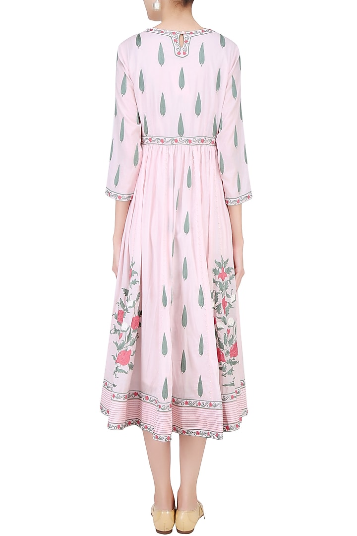 Powder pink and green floral embroidered anarkali tunic available only at Pernia's Pop Up Shop.