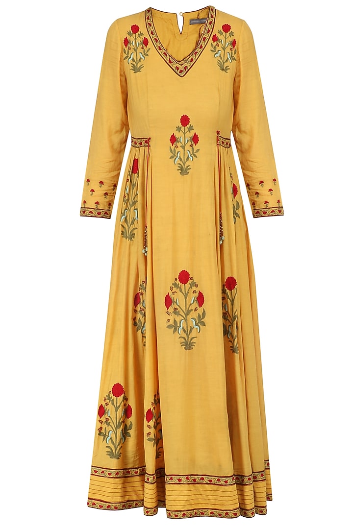Mustard embroidered samode tunic available only at Pernia's Pop Up Shop.