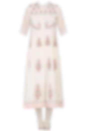 Ivory floral zari embroidered kurta available only at Pernia's Pop Up Shop.