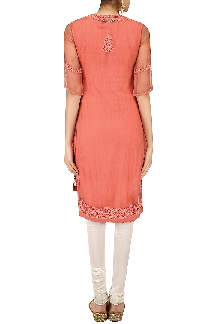 Peach high low embroidered kurta set available only at Pernia's Pop Up Shop