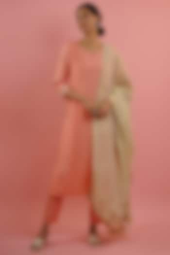 Peach Bemberg Raw Silk Kurta Set by AVAHA at Pernia's Pop Up Shop