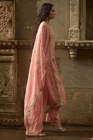 Pink Silk Gota Embroidered Kurta Set by Avacara