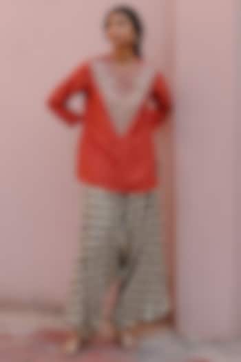 Red Silk Dori Hand Embroidered Kurta Set by Avacara at Pernia's Pop Up Shop