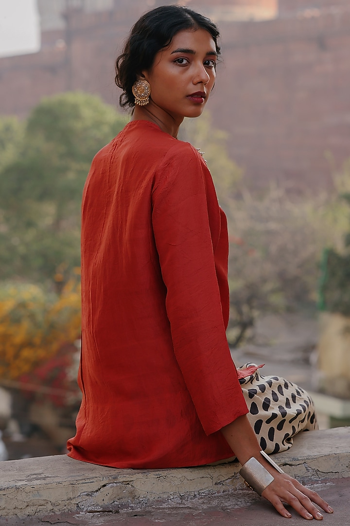 Red Silk Dori Hand Embroidered Kurta Set by Avacara at Pernia's Pop Up Shop