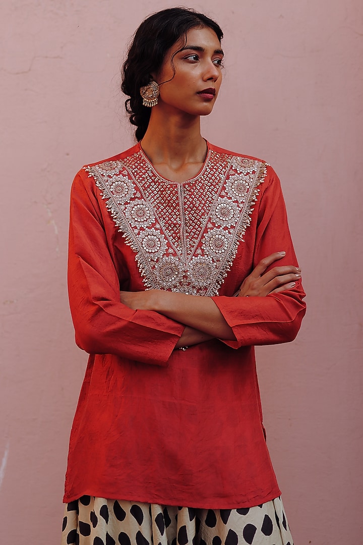 Red Silk Dori Hand Embroidered Kurta Set by Avacara at Pernia's Pop Up Shop