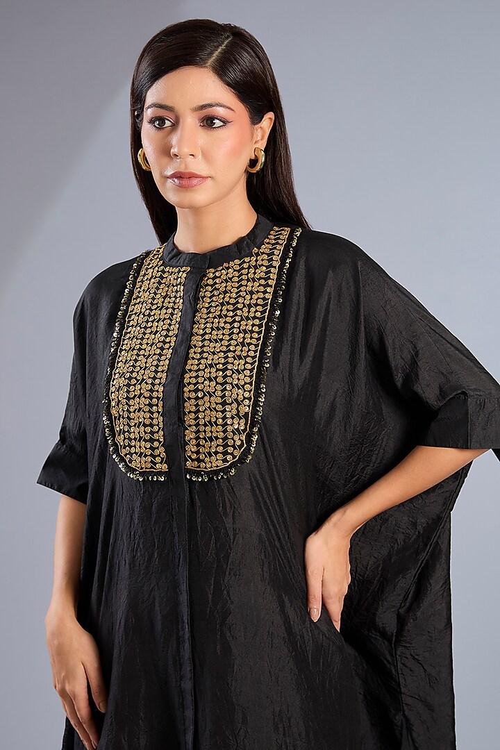 Black Pure Mulberry Silk Hand Work Kaftan Set by Avacara at Pernia's Pop Up Shop