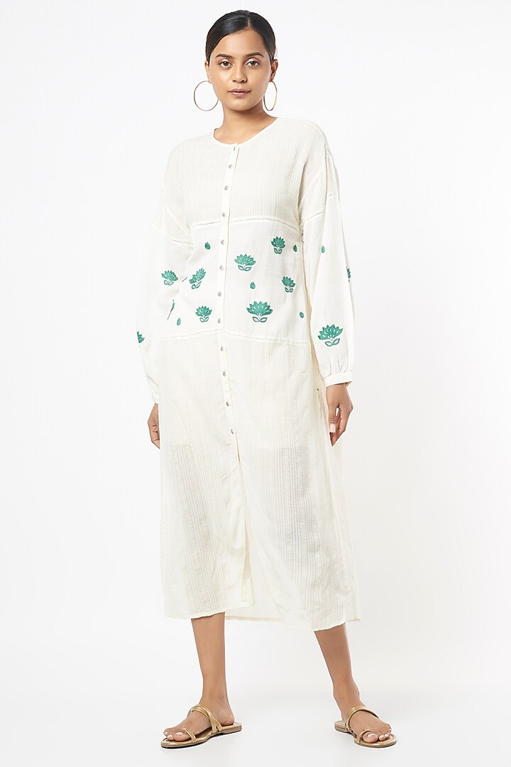 White Hand Embroidered Front-Open Dress by AYAKA