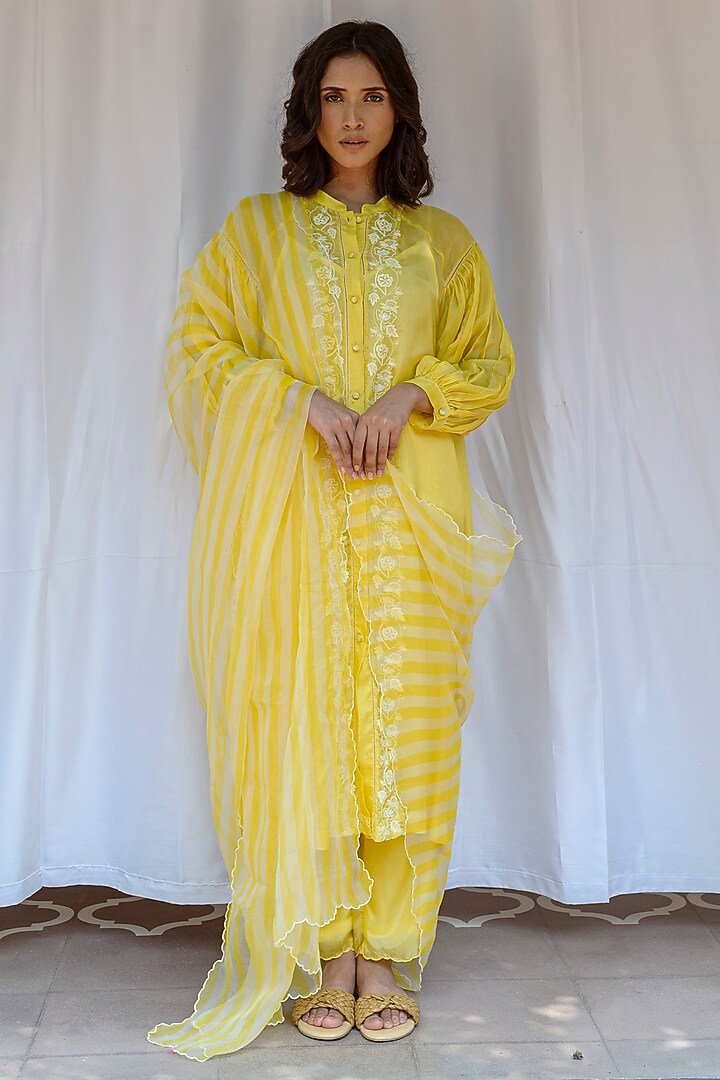 Yellow Silk Organa Block Printed Dupatta by AYAKA at Pernia's Pop Up Shop