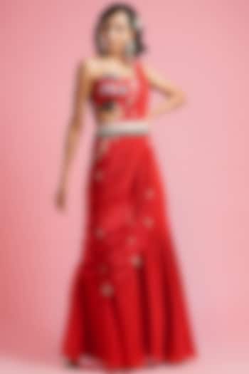 Red Dola Silk & Crepe Silk Gharara Set by Aayushi Maniar at Pernia's Pop Up Shop