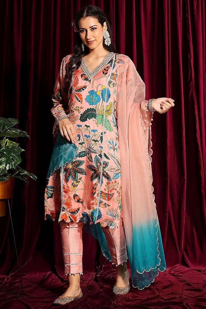 Peach Hand Embroidered Tunic Set by Aayushi Maniar