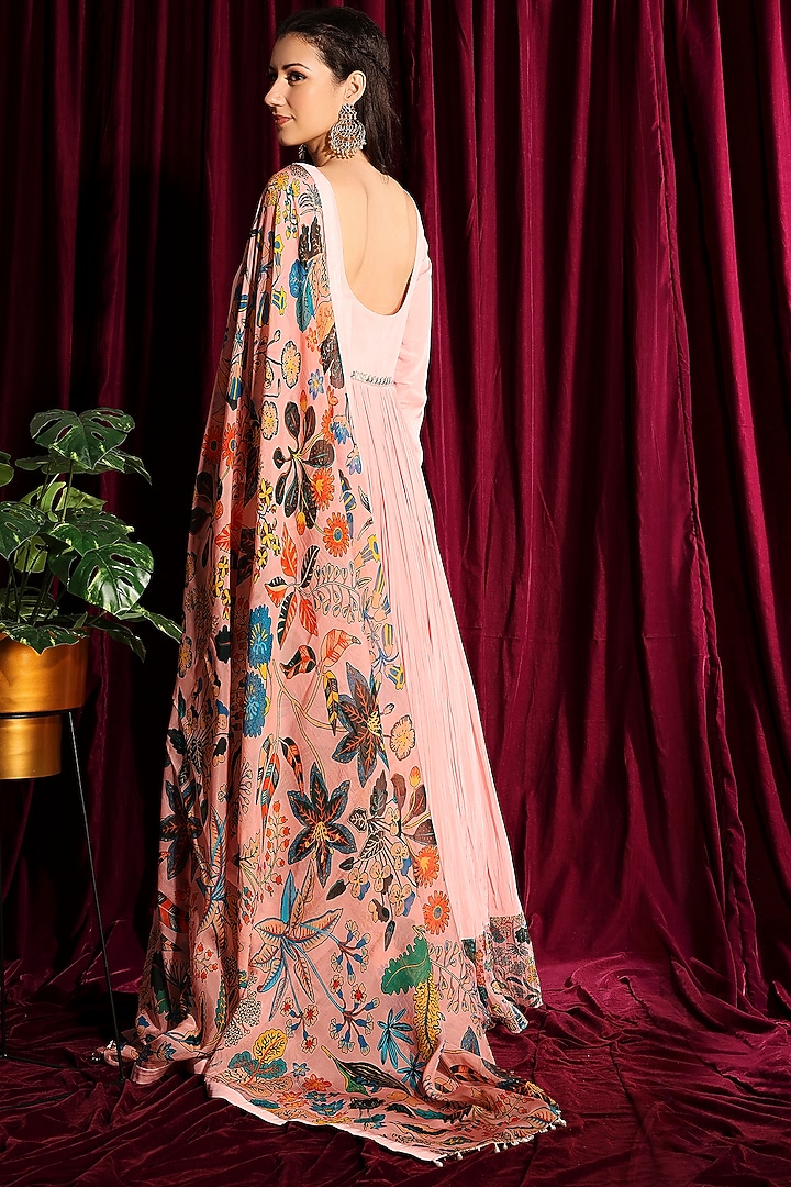 Peach Embroidered Gathered Wedding Anarkali Set by Aayushi Maniar at Pernia's Pop Up Shop
