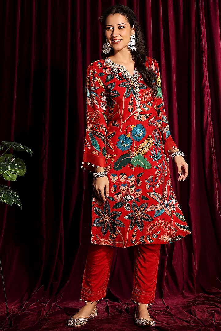 Fiery Red Hand Embroidered Straight Tunic Set by Aayushi Maniar