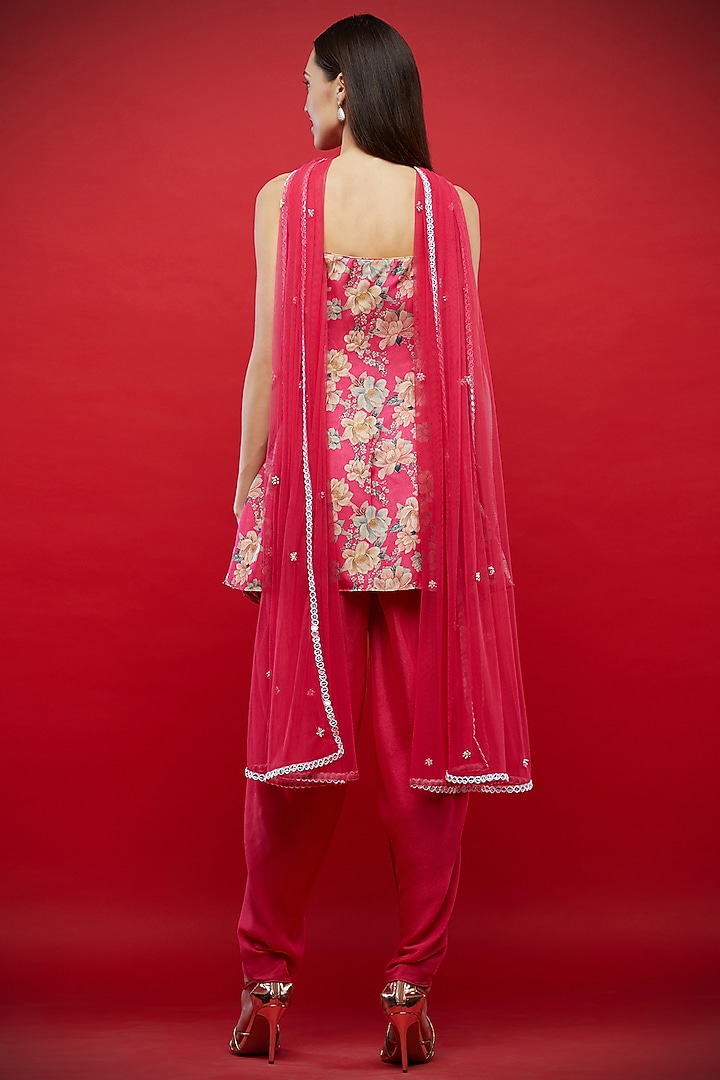 Fuchsia Embroidered & Printed Tunic Set by Aayushi Maniar at Pernia's Pop Up Shop