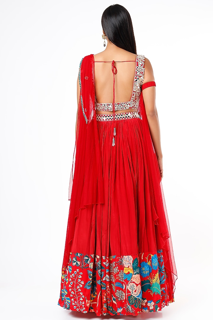 Red Crepe Silk Printed Wedding Lehenga Set by Aayushi Maniar at Pernia's Pop Up Shop