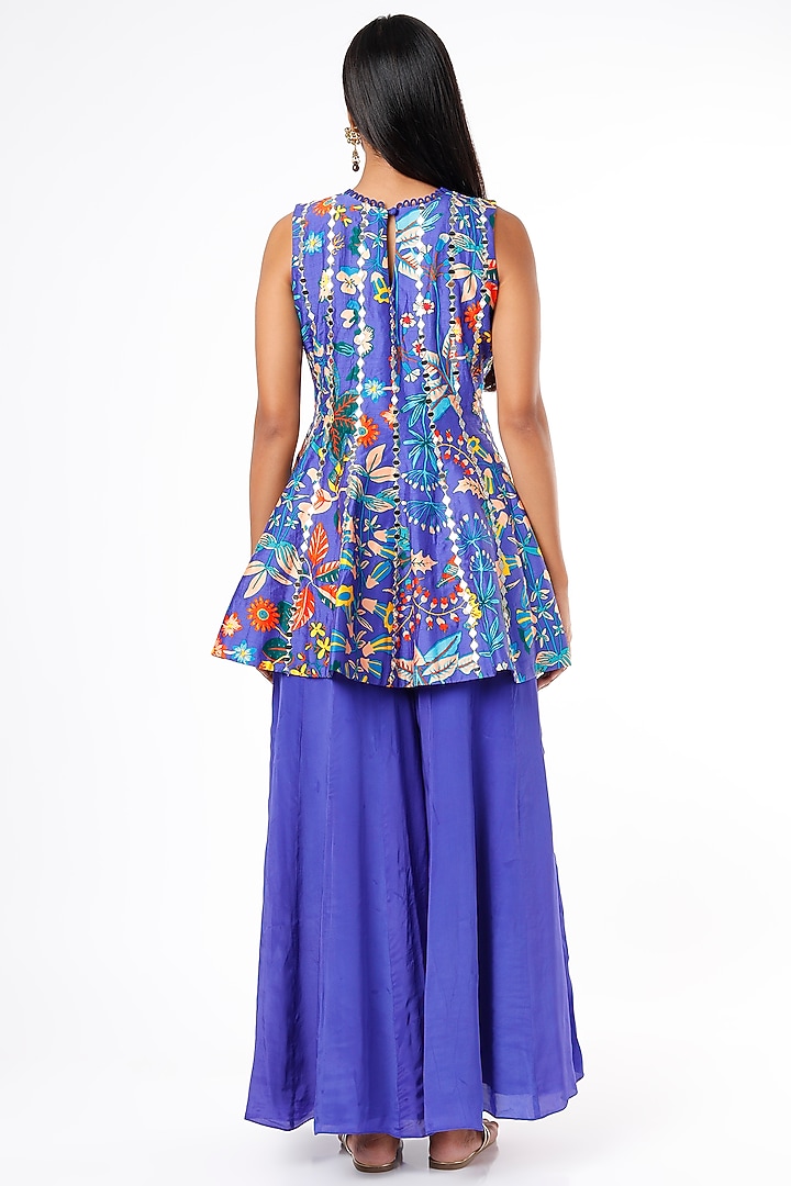Purple Crepe Silk Gharara Set by Aayushi Maniar at Pernia's Pop Up Shop