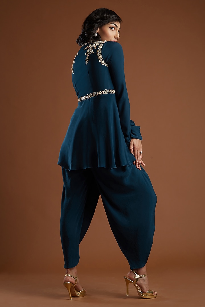 Navy Blue Embroidered Tunic With Pants by Aayushi Maniar at Pernia's Pop Up Shop