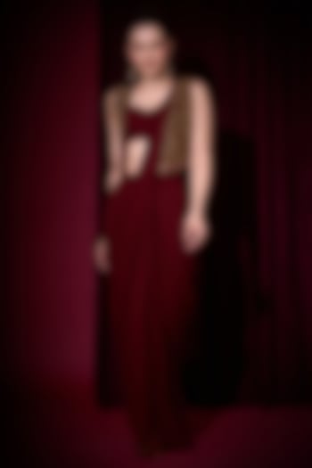Maroon Georgette Draped Jacket Wedding Saree Set by Aayushi Maniar at Pernia's Pop Up Shop