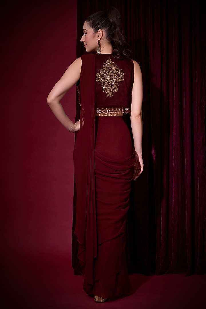 Maroon Georgette Draped Jacket Wedding Saree Set by Aayushi Maniar at Pernia's Pop Up Shop