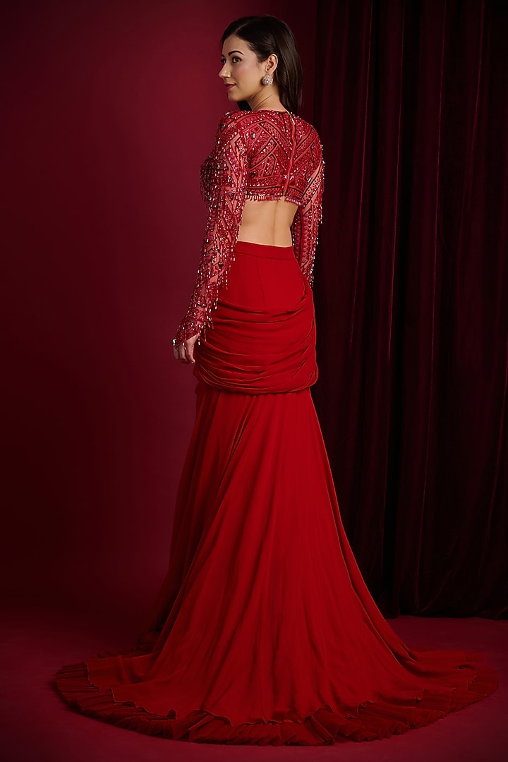 Red Georgette Mermaid Wedding Lehenga Set by Aayushi Maniar at Pernia's Pop Up Shop