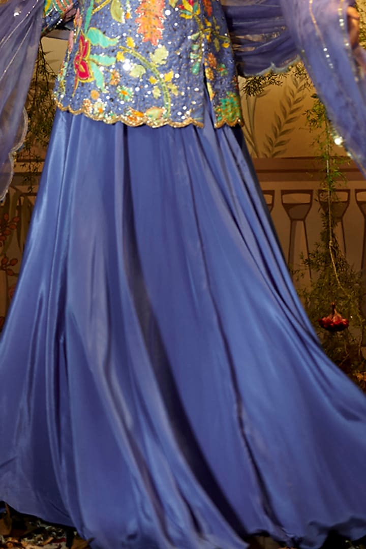 Lilac Crepe Silk Wedding Lehenga Set by Aayushi Maniar at Pernia's Pop Up Shop