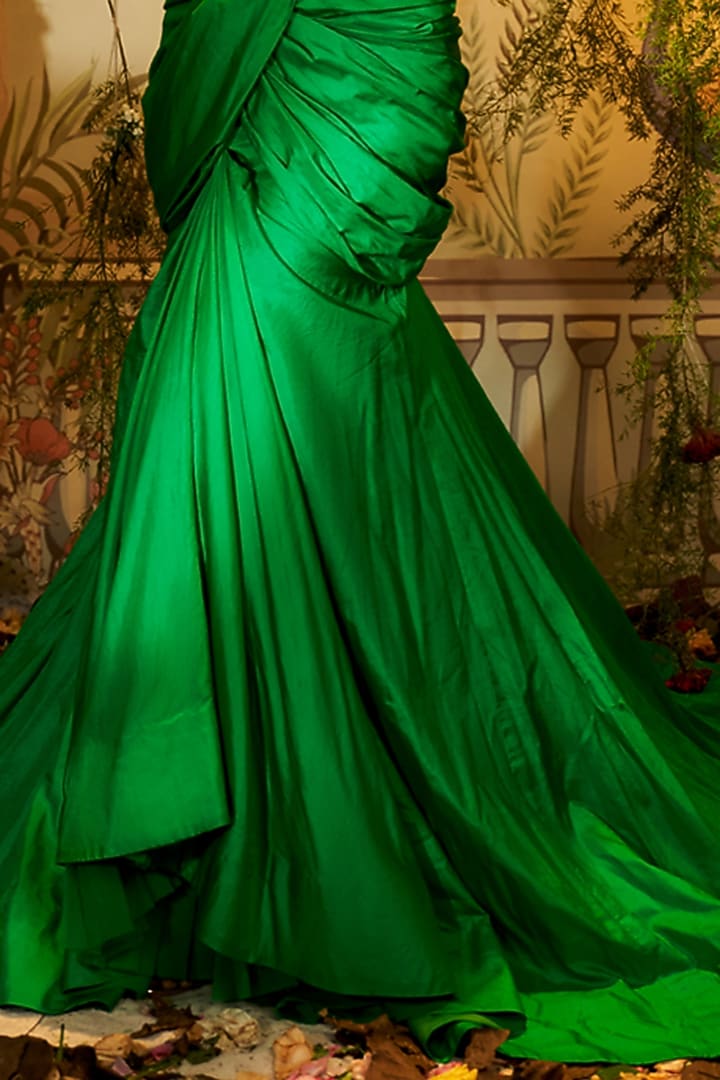 Green Pure Silk Draped Skirt Set by Aayushi Maniar at Pernia's Pop Up Shop