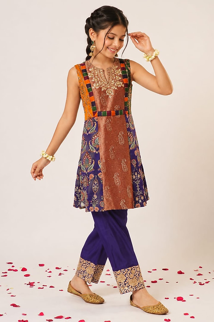 Purple Organza Tissue Hand Embroidered Tunic Set For Girls by Aayushi Maniar Kids at Pernia's Pop Up Shop
