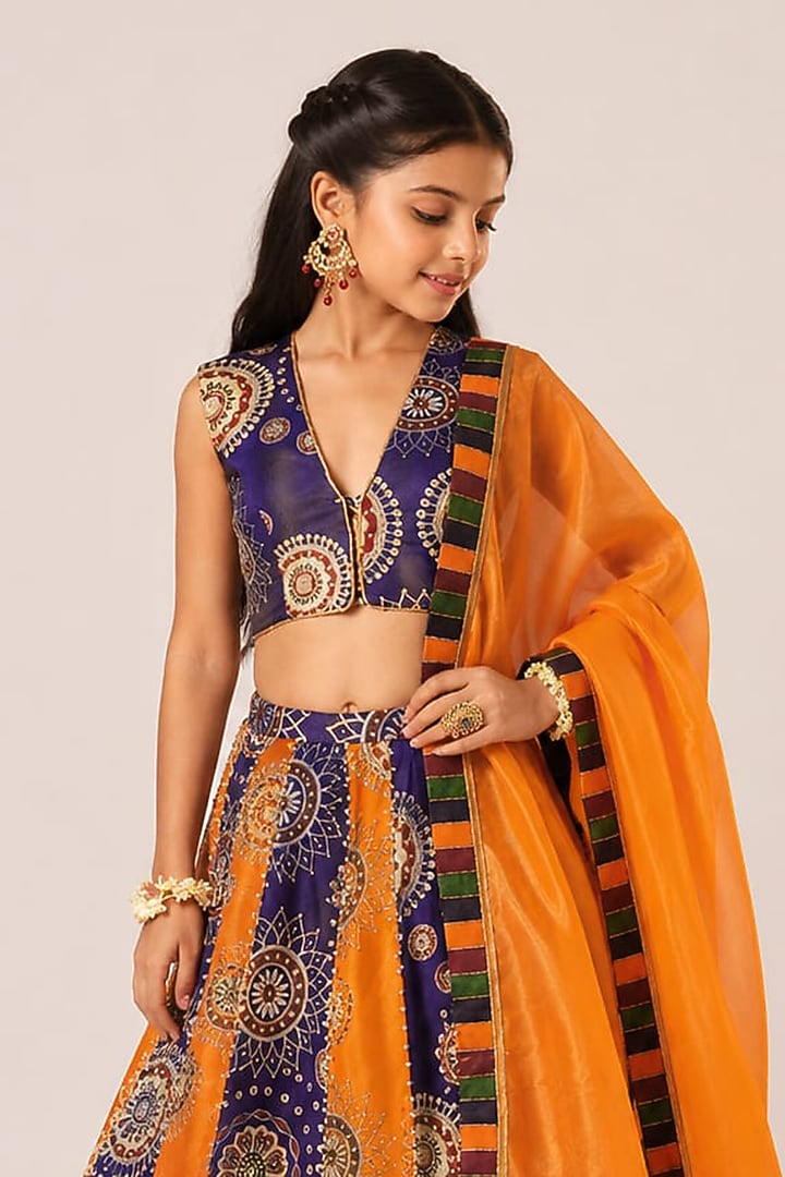 Purple Organza Tissue Hand Embroidered Lehenga Set For Girls by Aayushi Maniar Kids at Pernia's Pop Up Shop