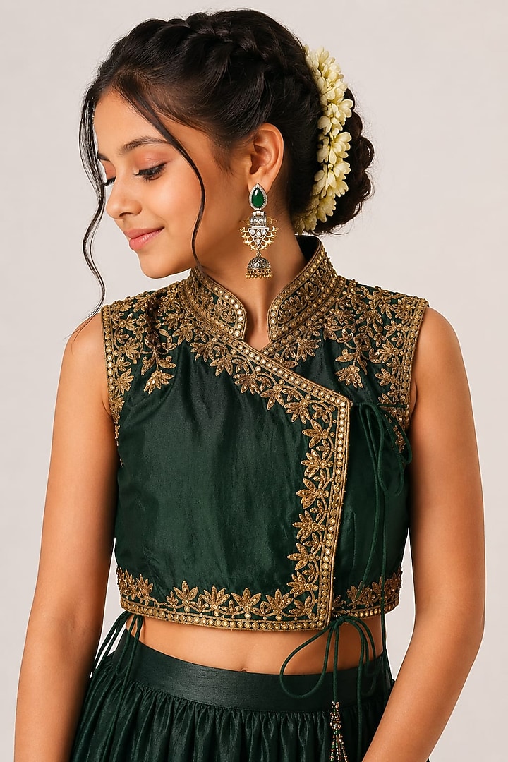 Green Raw Silk Lehenga Set For Girls by Aayushi Maniar Kids at Pernia's Pop Up Shop