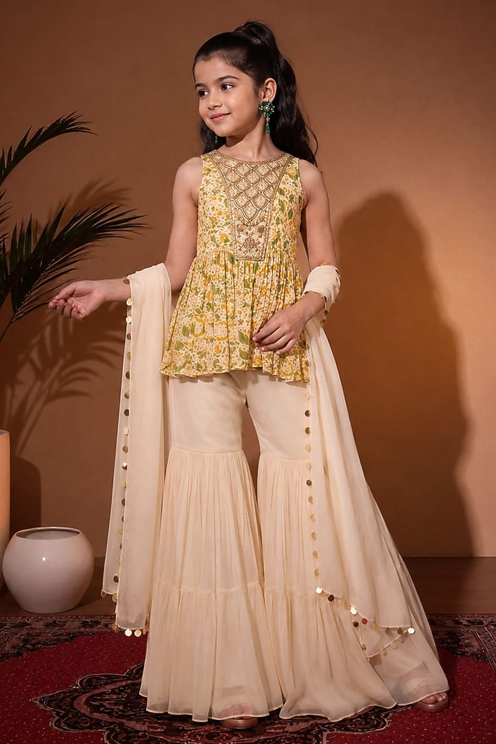 Off-White Georgette Gharara Set For Girls by Aayushi Maniar Kids at Pernia's Pop Up Shop