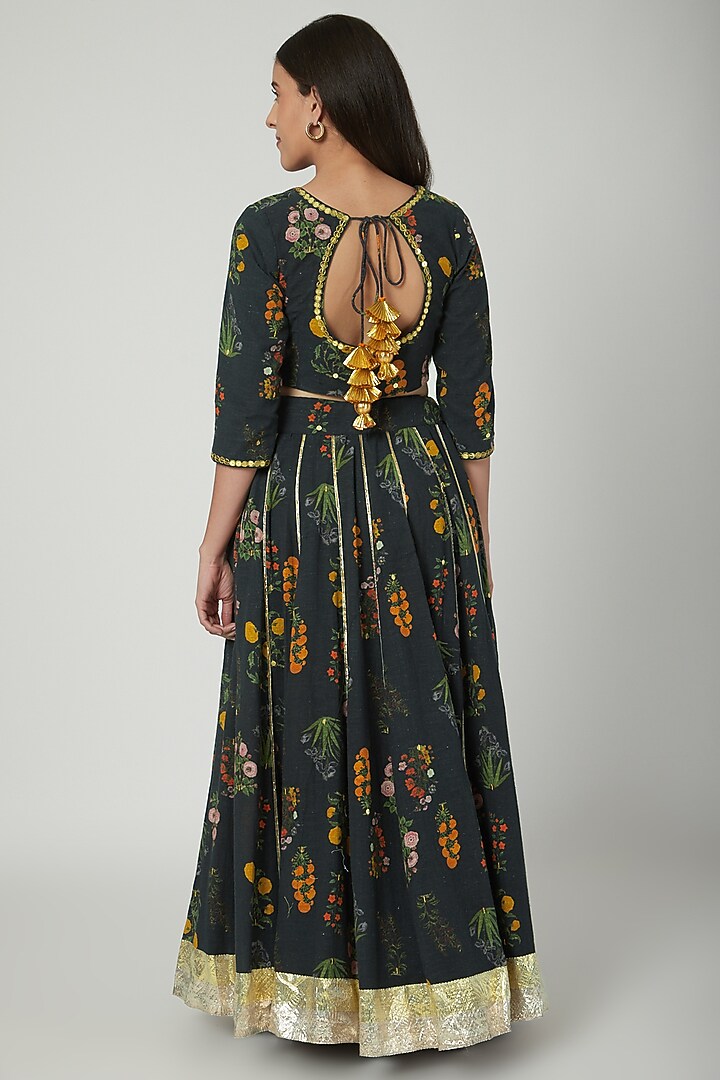 Black Embroidered & Printed Lehenga Set by Ayinat By Taniya O'Connor at Pernia's Pop Up Shop