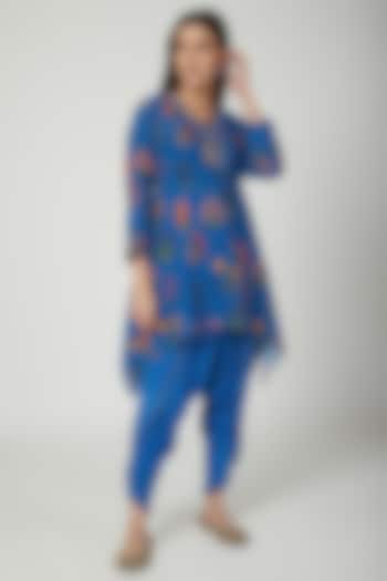 Cobalt Blue Embroidered Tunic With Dhoti by Ayinat By Taniya O'Connor