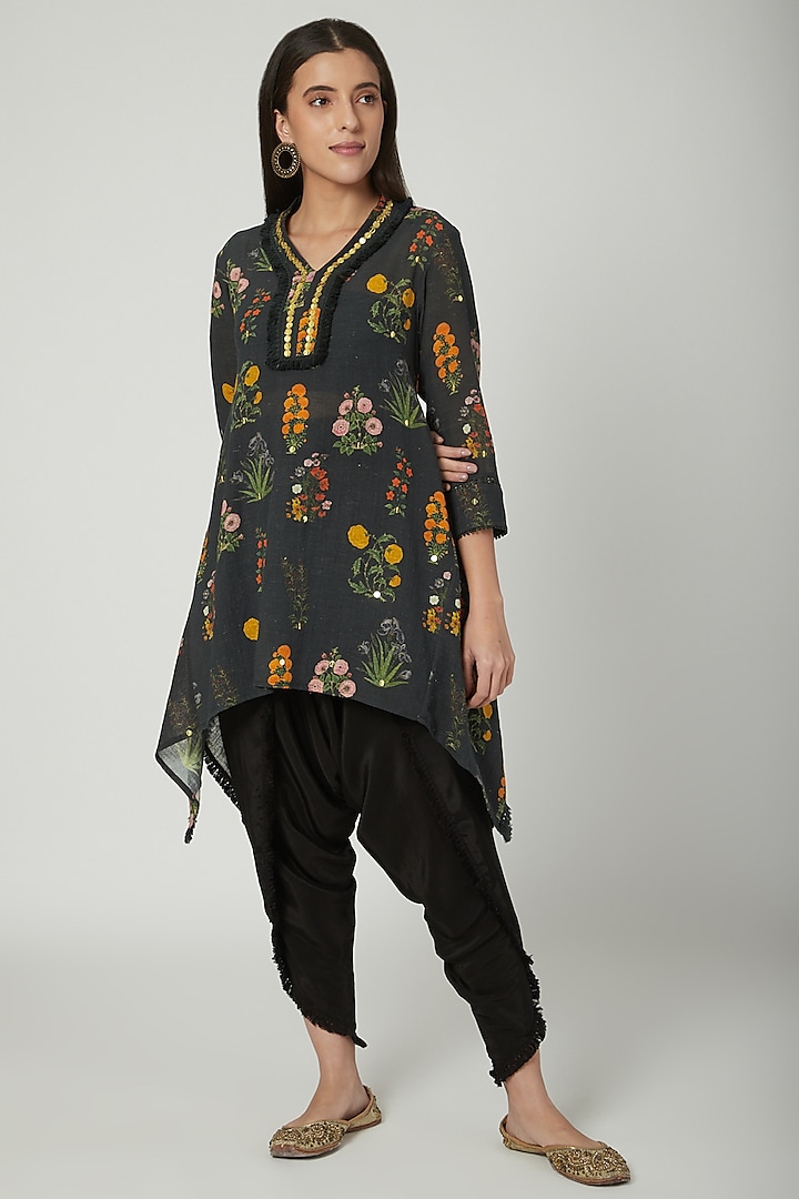 Black Embroidered Tunic With Dhoti by Ayinat By Taniya O'Connor