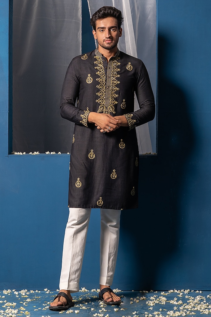Black Cotton Silk Mirror Embroidered Kurta With Stole by AYUSH JAIN at Pernia's Pop Up Shop
