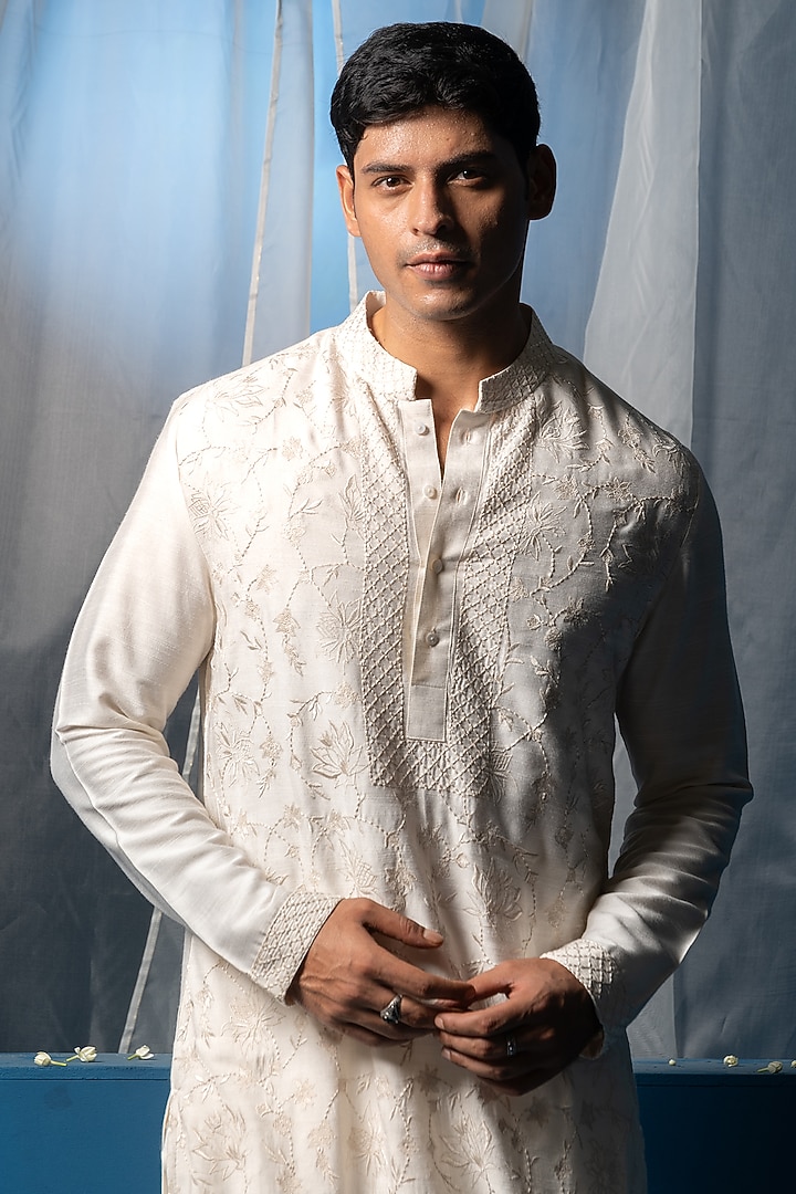 Off-White Cotton Silk Floral Jaal Embroidered Kurta by AYUSH JAIN at Pernia's Pop Up Shop