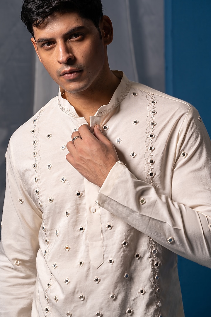 White Cotton Silk Mirror Hand Embroidered Kurta by AYUSH JAIN at Pernia's Pop Up Shop