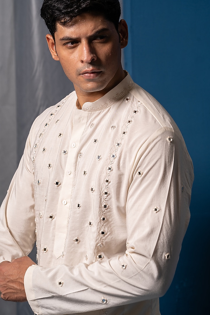 White Cotton Silk Mirror Hand Embroidered Kurta by AYUSH JAIN at Pernia's Pop Up Shop