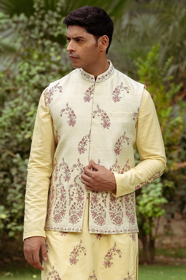 Light Golden Green Silk Hand Embroidered Bundi Jacket by AYUSH JAIN