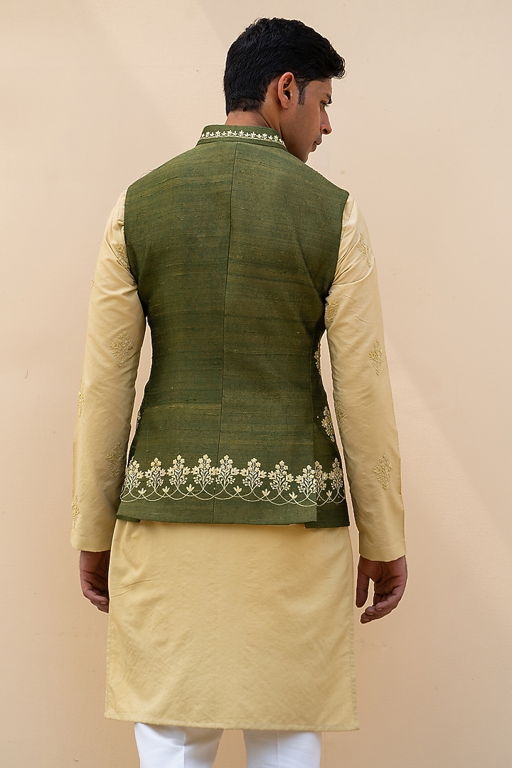 Green Silk & Cotton Silk Hand Embroidered Bundi Jacket Set by AYUSH JAIN at Pernia's Pop Up Shop