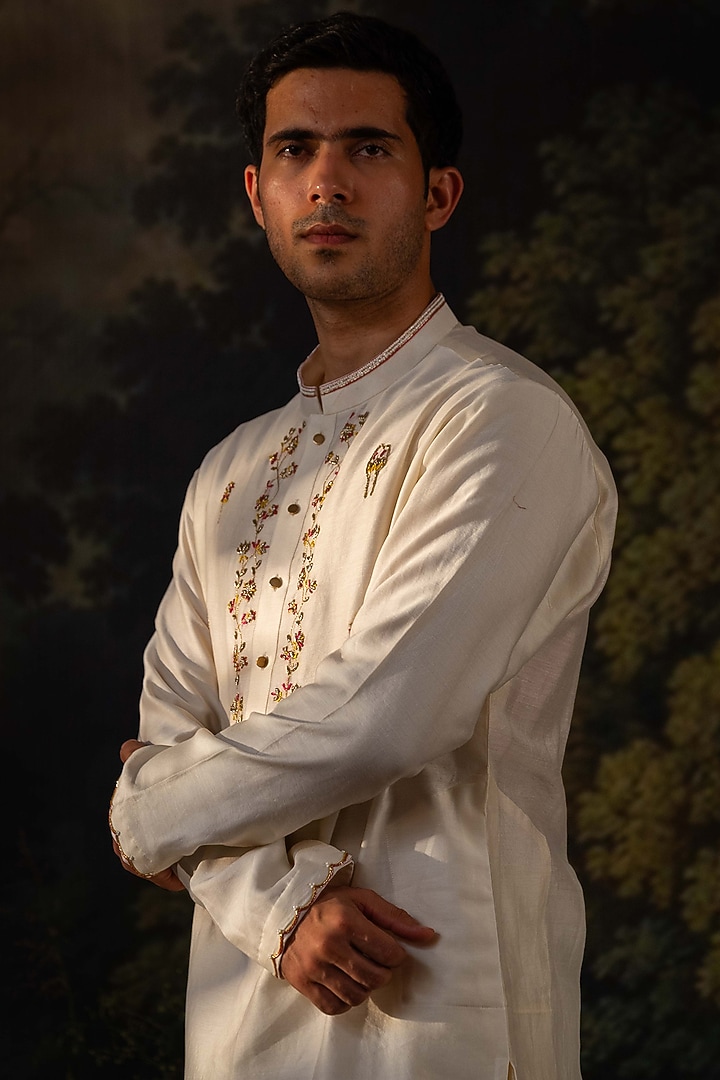 Ivory Silk Chanderi & Cotton Silk Embroidered Kurta Set by AYUSH JAIN at Pernia's Pop Up Shop