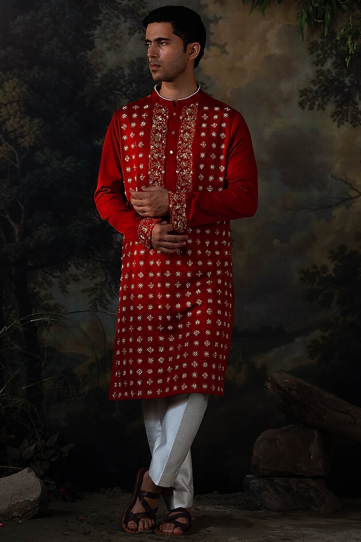 Red Silk Resham Embroidered Kurta Set by AYUSH JAIN at Pernia's Pop Up Shop