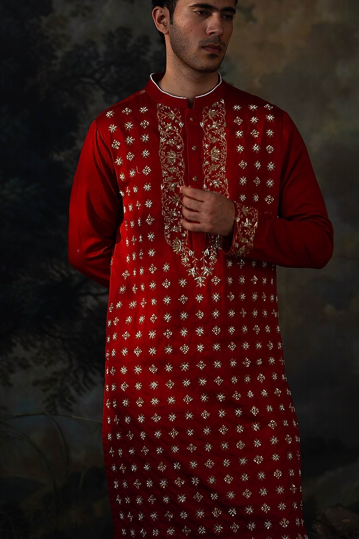 Red Silk Resham Embroidered Kurta Set by AYUSH JAIN at Pernia's Pop Up Shop