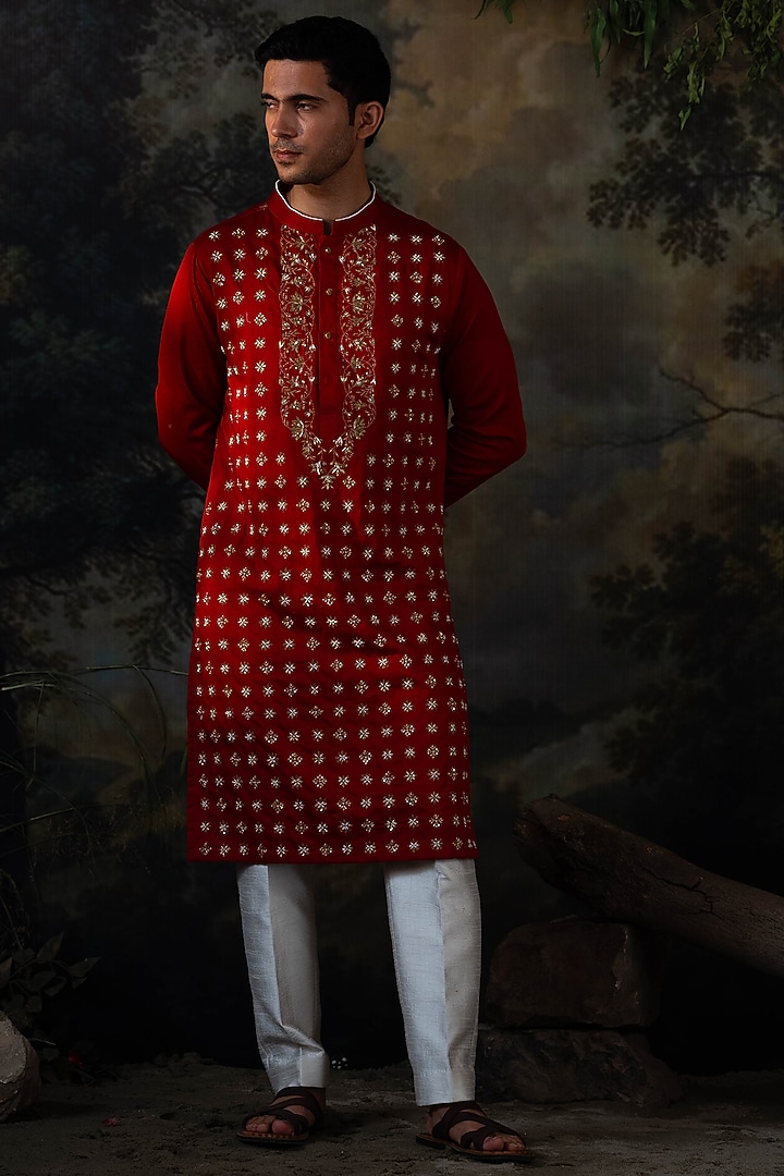 Red Silk Resham Embroidered Kurta Set by AYUSH JAIN at Pernia's Pop Up Shop